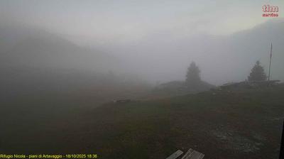 immagine della webcam nei dintorni di Averara: webcam Piani di Artavaggio