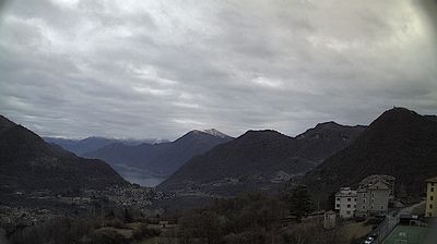 immagine della webcam nei dintorni di Brunate: webcam Casasco d'Intelvi