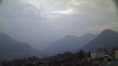 immagine della webcam nei dintorni di Cuasso al Monte: webcam Casasco d'Intelvi