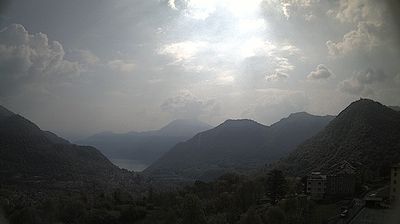 immagine della webcam nei dintorni di Pigra: webcam Casasco d'Intelvi