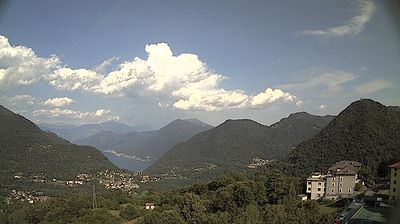 immagine della webcam nei dintorni di Cuasso al Monte: webcam Casasco d'Intelvi
