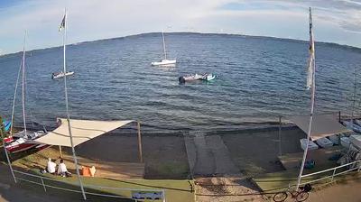 immagine della webcam nei dintorni di Marina di San Nicola: webcam Trevignano Romano