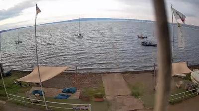immagine della webcam nei dintorni di Marina di San Nicola: webcam Trevignano Romano