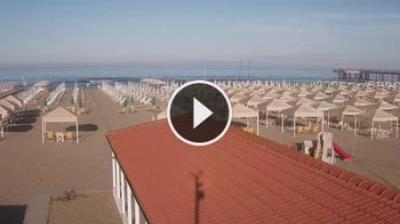 immagine della webcam nei dintorni di Marina Di Massa: webcam Tonfano