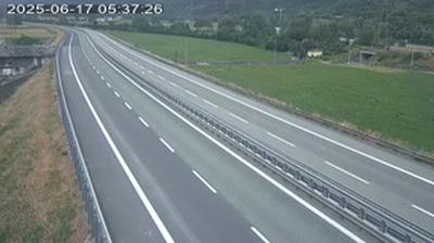 immagine della webcam nei dintorni di La Magdeleine: webcam Issogne