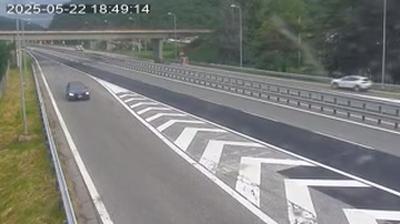 immagine della webcam nei dintorni di Brusson 2000 Estoul: webcam Donnas