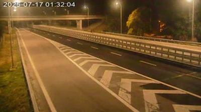 immagine della webcam nei dintorni di Brusson 2000 Estoul: webcam Donnas