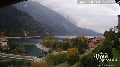 immagine della webcam nei dintorni di Monte Spinale: webcam Molveno