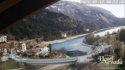 immagine della webcam nei dintorni di Cavedago: webcam Molveno