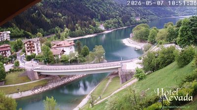 immagine della webcam nei dintorni di Palu' di Madonna di Campiglio: webcam Molveno