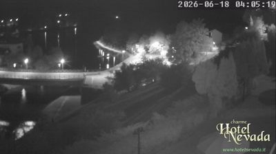 immagine della webcam nei dintorni di Fai della Paganella: webcam Molveno