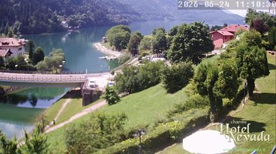 immagine della webcam nei dintorni di San Lorenzo in Banale: webcam Molveno