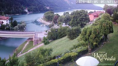 immagine della webcam nei dintorni di San Lorenzo in Banale: webcam Molveno