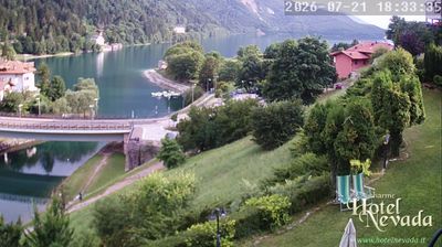 immagine della webcam nei dintorni di Spiazzo: webcam Molveno