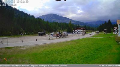 immagine della webcam nei dintorni di Domegge di Cadore: webcam San Pietro di Cadore