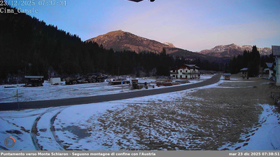 immagine della webcam nei dintorni di Lorenzago di Cadore: webcam San Pietro di Cadore