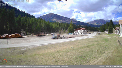 immagine della webcam nei dintorni di Sappada: webcam San Pietro di Cadore