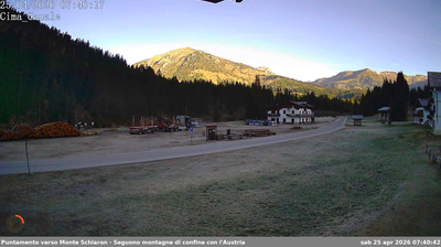 immagine della webcam nei dintorni di Lorenzago di Cadore: webcam San Pietro di Cadore