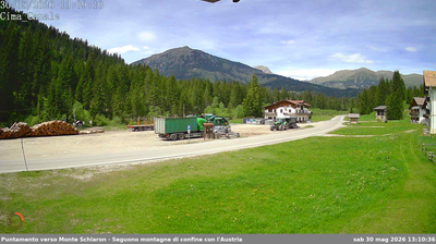 immagine della webcam nei dintorni di Auronzo di Cadore: webcam San Pietro di Cadore