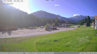 immagine della webcam nei dintorni di Calalzo di Cadore: webcam San Pietro di Cadore