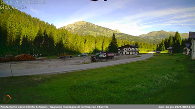immagine della webcam nei dintorni di Lorenzago di Cadore: webcam San Pietro di Cadore
