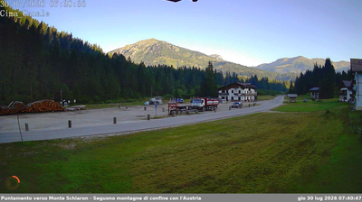 immagine della webcam nei dintorni di Calalzo di Cadore: webcam San Pietro di Cadore