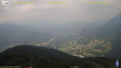 immagine della webcam nei dintorni di Pieve del Grappa: webcam Seren del Grappa