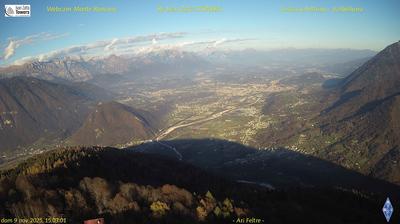immagine della webcam nei dintorni di Miane: webcam Seren del Grappa