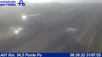 immagine della webcam nei dintorni di Piacenza: webcam San Rocco al Porto