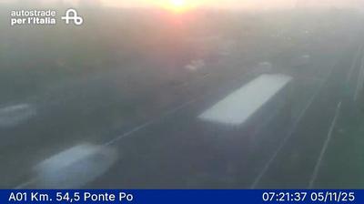 immagine della webcam nei dintorni di Piacenza: webcam San Rocco al Porto