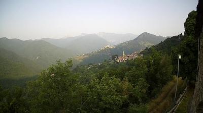 immagine della webcam nei dintorni di Pieve di Teco: webcam Molini di Triora