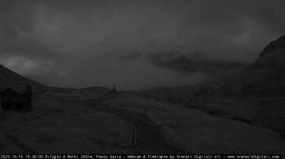 immagine della webcam nei dintorni di Passo dello Stelvio: webcam Santa Caterina Valfurva