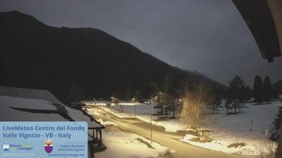 immagine della webcam nei dintorni di San Domenico di Varzo: webcam Santa Maria Maggiore