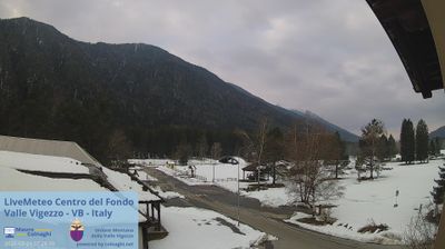 immagine della webcam nei dintorni di San Domenico di Varzo: webcam Santa Maria Maggiore