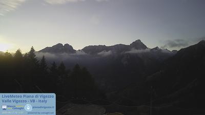 immagine della webcam nei dintorni di Alpe Devero: webcam Toceno