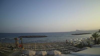 immagine della webcam nei dintorni di Napoli Capodichino: webcam Monte di Procida