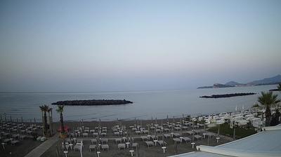 immagine della webcam nei dintorni di Napoli Capodichino: webcam Monte di Procida