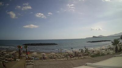 immagine della webcam nei dintorni di Barano d'Ischia: webcam Monte di Procida