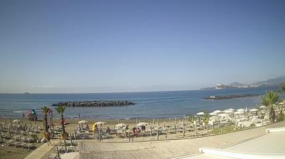 immagine della webcam nei dintorni di Giugliano in Campania: webcam Monte di Procida