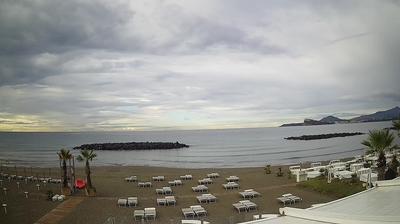 immagine della webcam nei dintorni di Fuorigrotta: webcam Monte di Procida