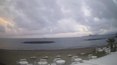 immagine della webcam nei dintorni di Giugliano in Campania: webcam Monte di Procida
