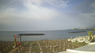 immagine della webcam nei dintorni di Giugliano in Campania: webcam Monte di Procida