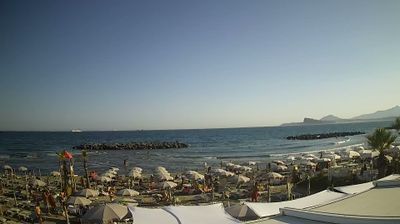immagine della webcam nei dintorni di Giugliano in Campania: webcam Monte di Procida
