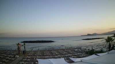 immagine della webcam nei dintorni di Mugnano di Napoli: webcam Monte di Procida
