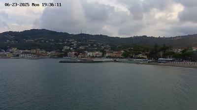 immagine della webcam nei dintorni di Pieve di Teco: webcam Diano Marina