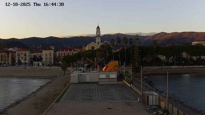 immagine della webcam nei dintorni di Cipressa: webcam Diano Marina