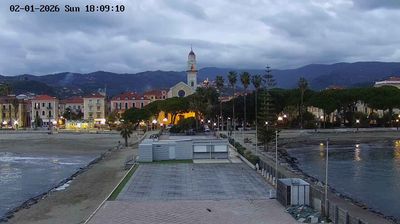 immagine della webcam nei dintorni di Pieve di Teco: webcam Diano Marina