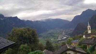 immagine della webcam nei dintorni di Madesimo: webcam Menarola