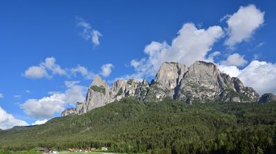 immagine della webcam nei dintorni di Alpe di Siusi: webcam Siusi allo Sciliar