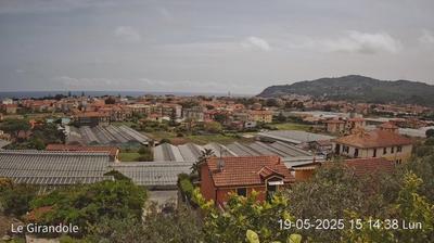 immagine della webcam nei dintorni di Arma Di Taggia: webcam Diano Castello